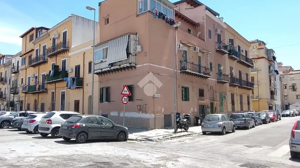 Välivaade - Three-Bedroom Apartment with Balcony in Palermo