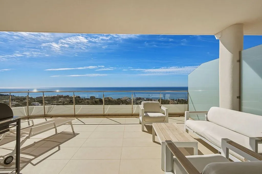 Terrass - Apartment with Pool and Terrace in Higueron Resort