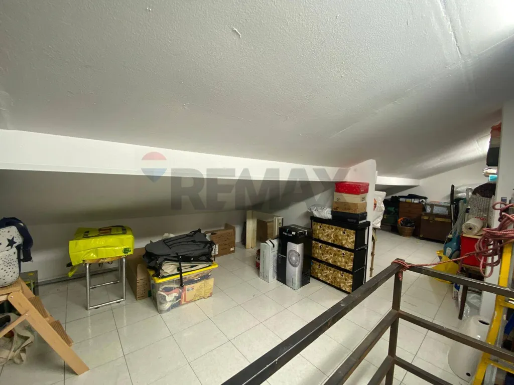 Garaaž - Bright Apartment with Attic in Genoa
