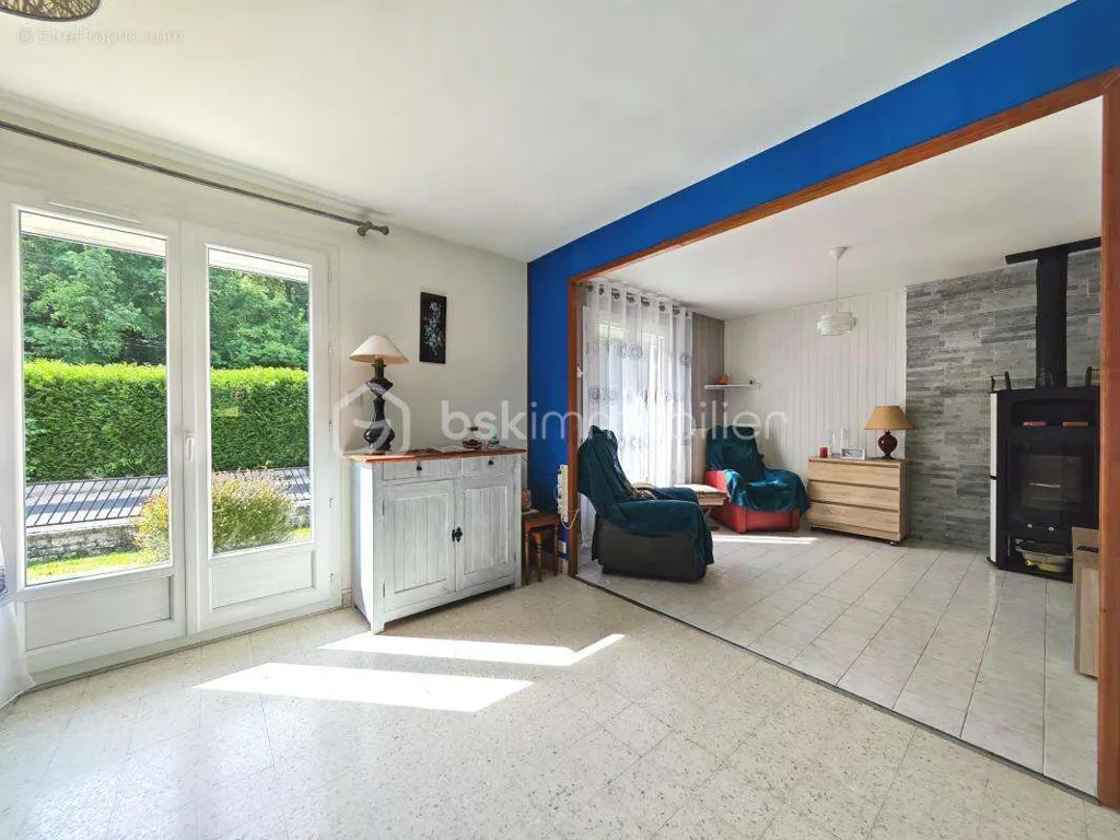 Elutuba - Ground Floor House with Forest Proximity in Poligny