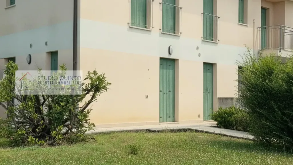 Esterno - Ground Floor Bilocale with Private Garden in Treviso