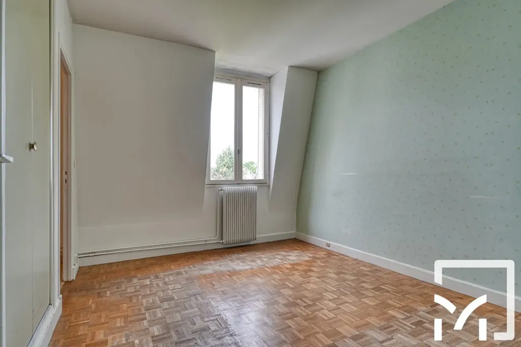 Pièces - Duplex Luxueux avec Ascenseur à Versailles