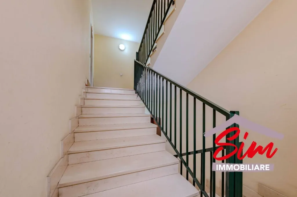 Pièces - Four-room Flat with Balcony in San Paolo