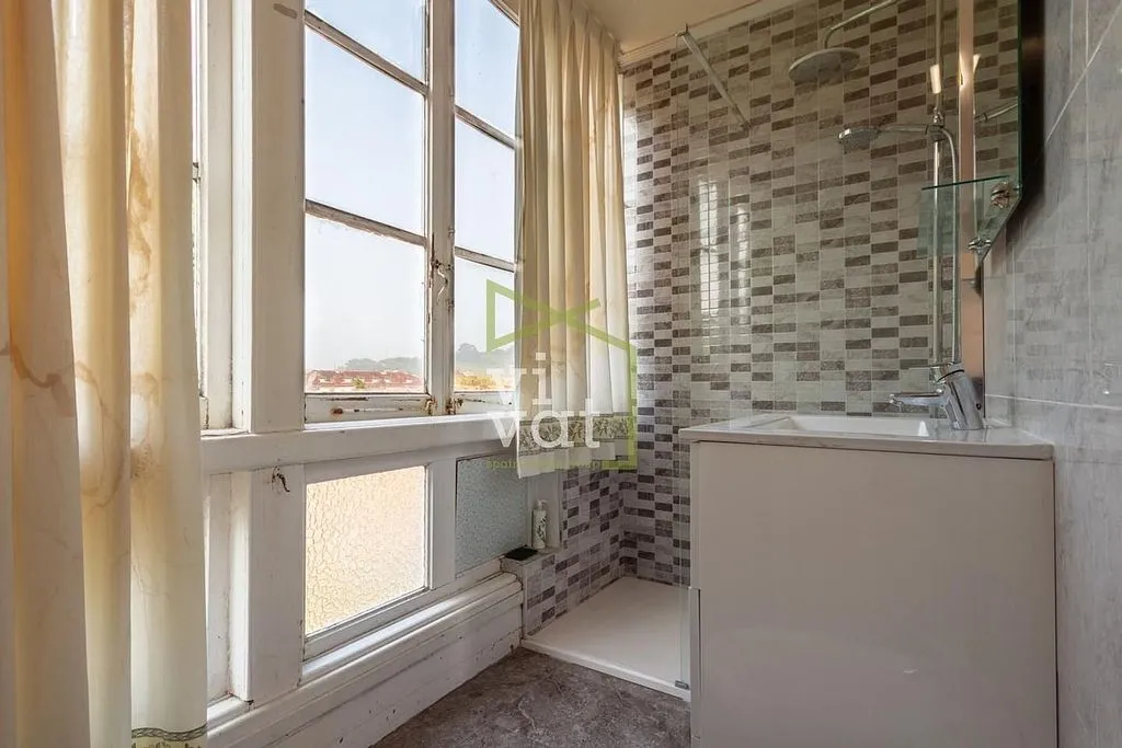 Bagni - Luxury Villa with Garden in Luanco