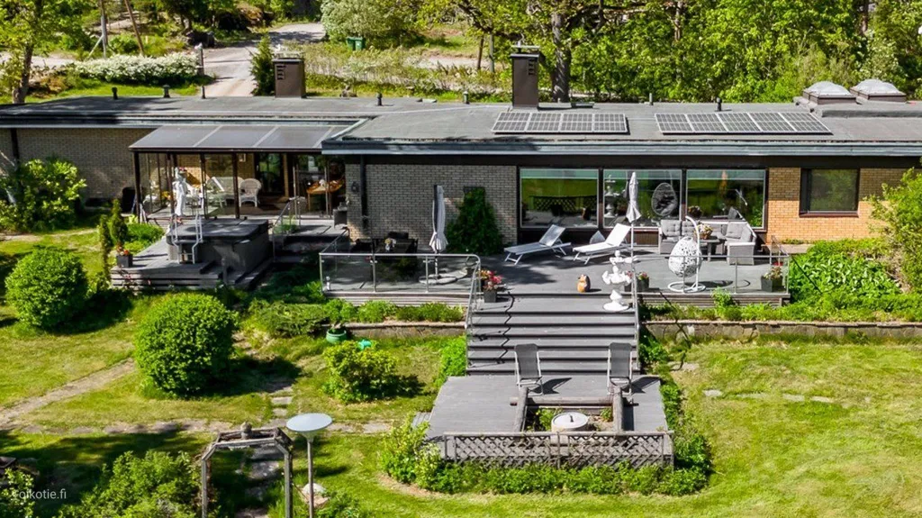 Vue aérienne - Beachfront House with Private Shore in Hirvensalo