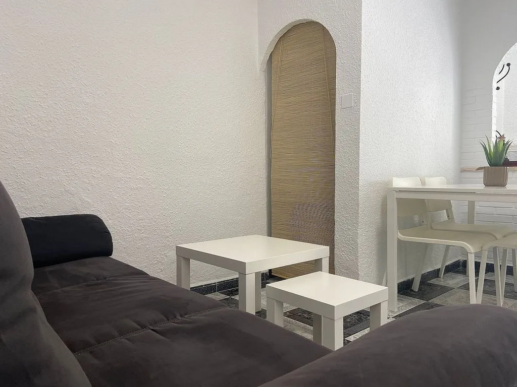Elutuba - Terraced House with Terrace in Plaza de Toros