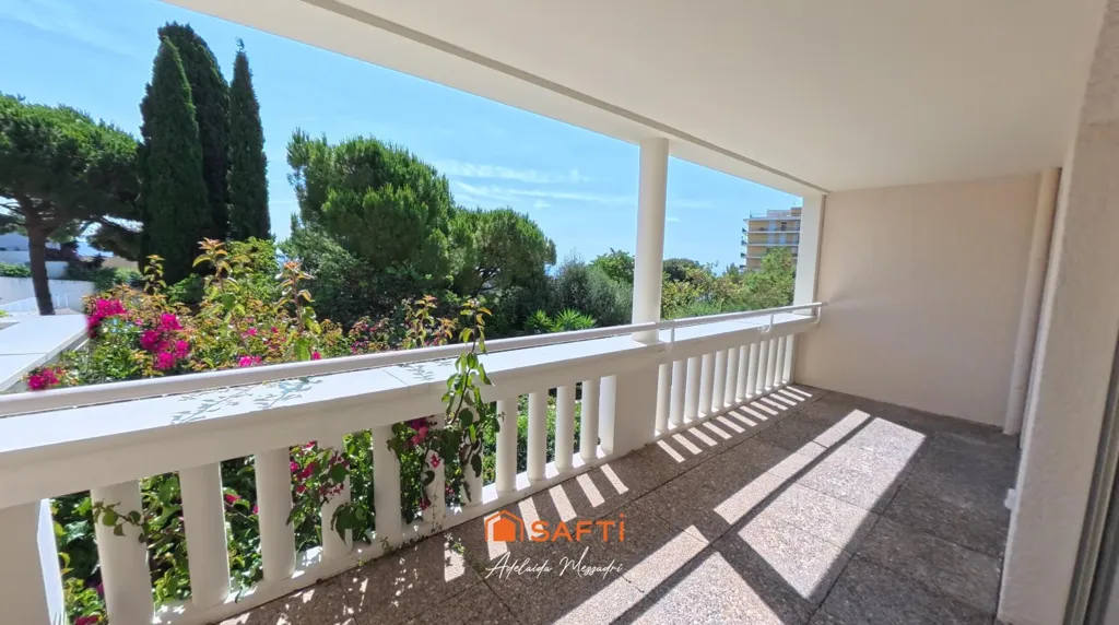 Balcone - 3-Piece Apartment with East-Facing Loggia in Nice