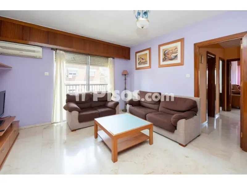 Elutuba - Student Flat with Balcony in Calle San Pablo