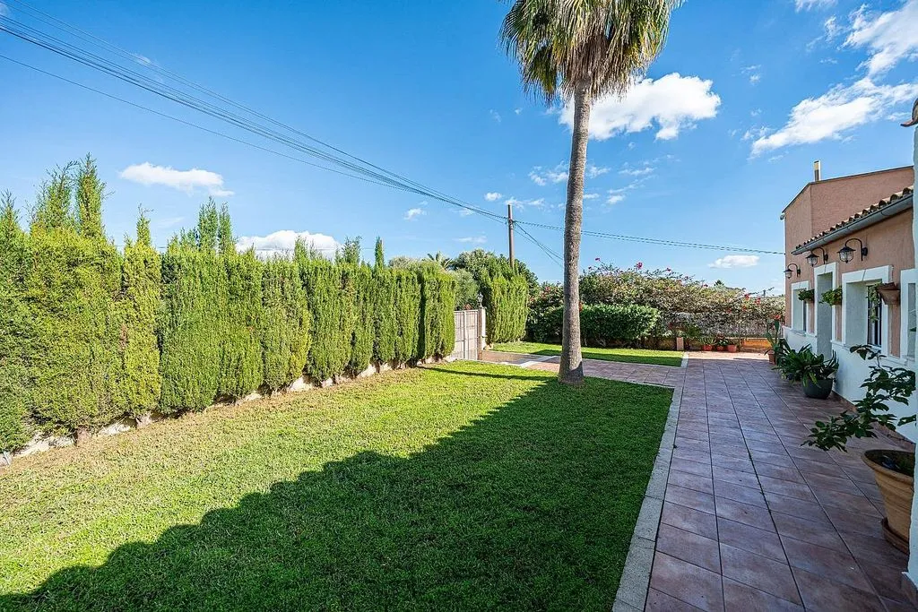 Garden - Chalet with Pool and Terrace in Cala Romántica