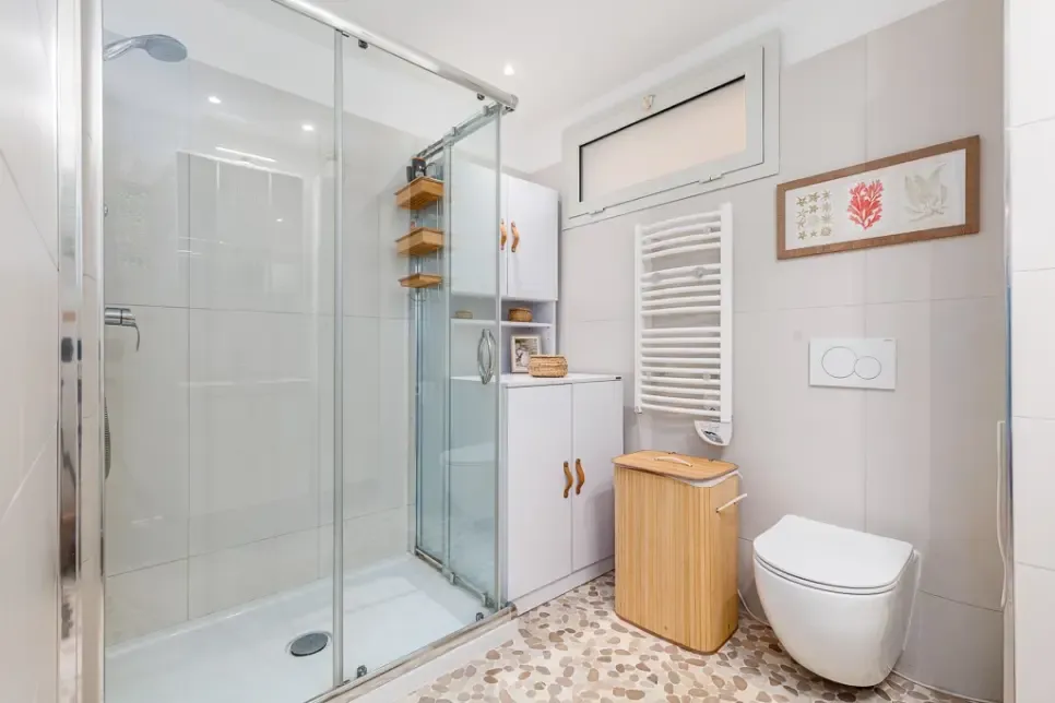 Salles de bain - Appartement avec Vue Mer à Menton