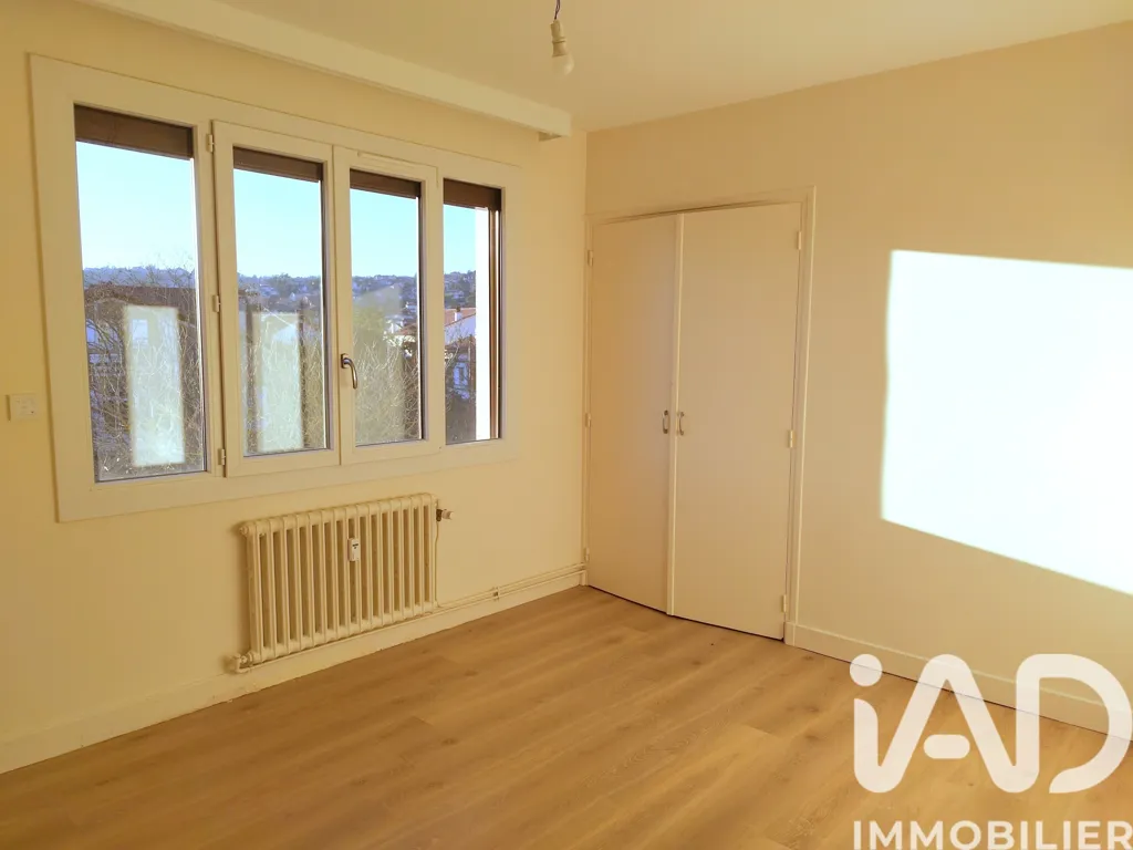 Toad - Spacious Apartment with Balcony in Millau