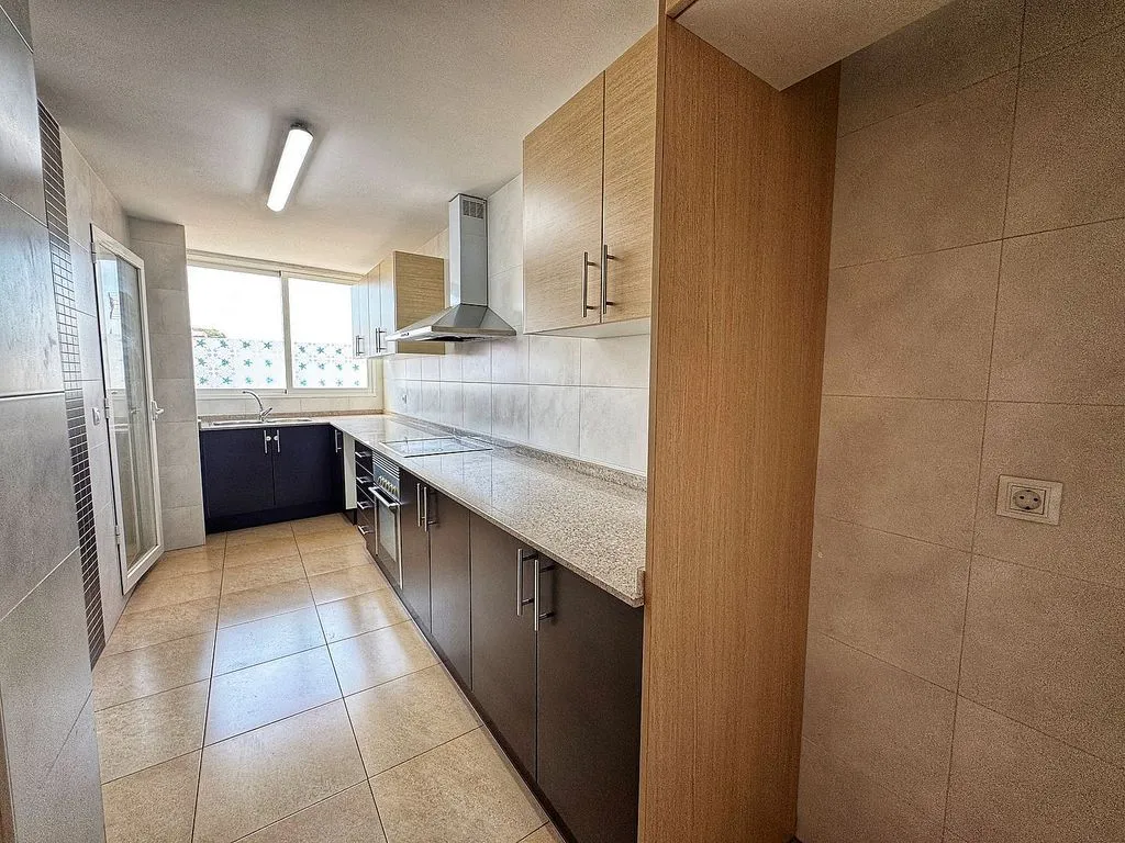 Köök - Two-Bedroom Apartment with Garage in Vila-real
