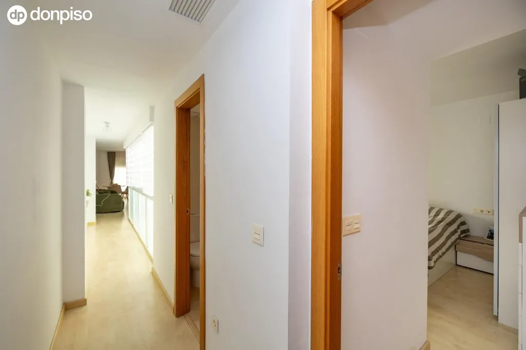 Esik - Semi-New Flat with Terrace in Las Gabias