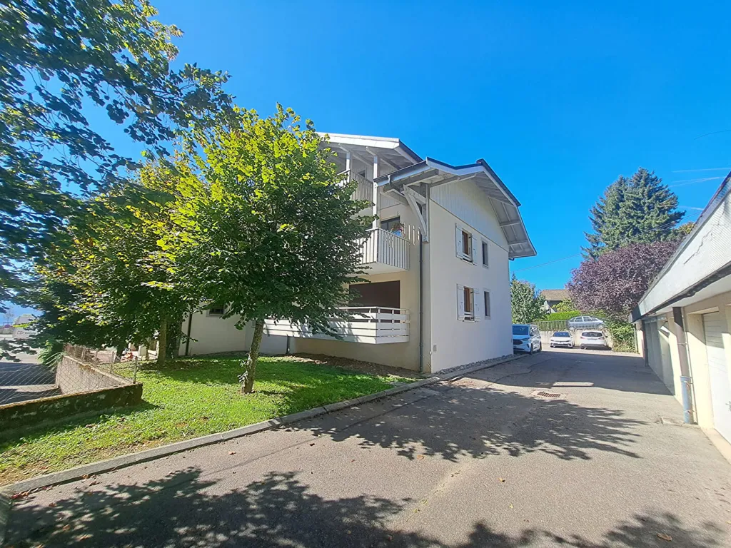 Välivaade - 3-Bed Flat with South Balcony in Lucinges