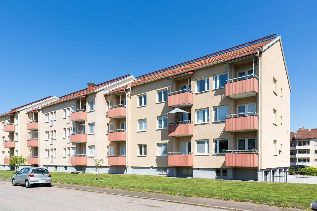 Apartment with Balcony in Paradiset