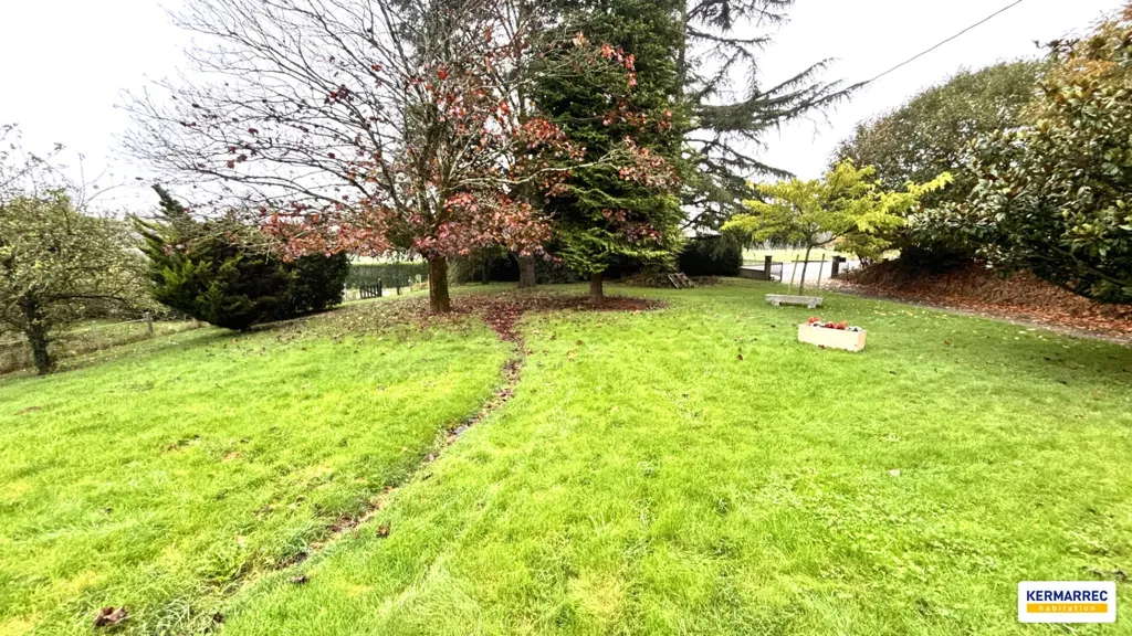 Aed - Buildable Plot with Access in Vitré North