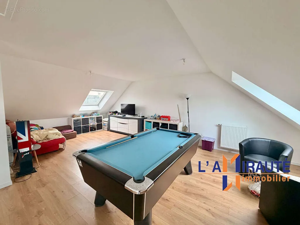 Toad - Contemporary House with Garden in Houilles