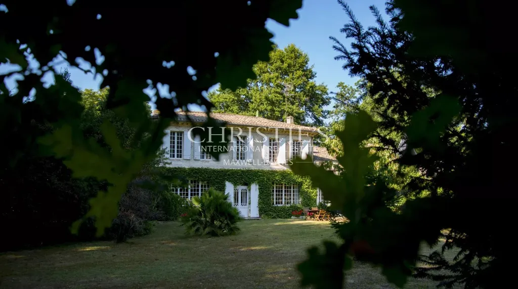 Garden - Bordeaux Vineyard Estate with Historic Chateau