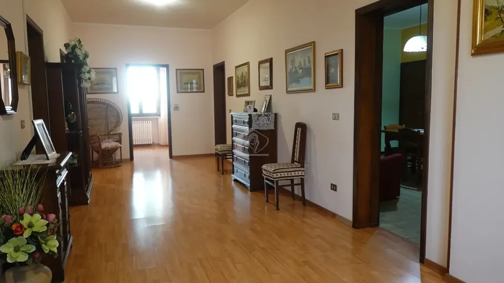 Entrée - Semi-detached Apartment with Garden in Suzzara