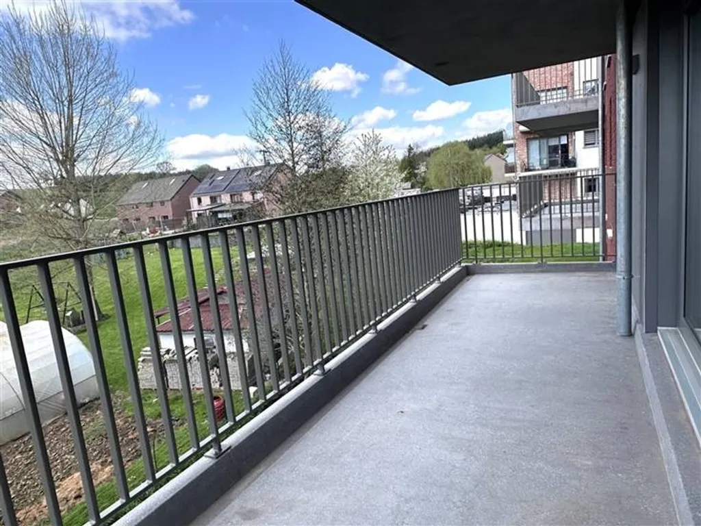 Balcon - Appartement avec Grande Terrasse à Landenne
