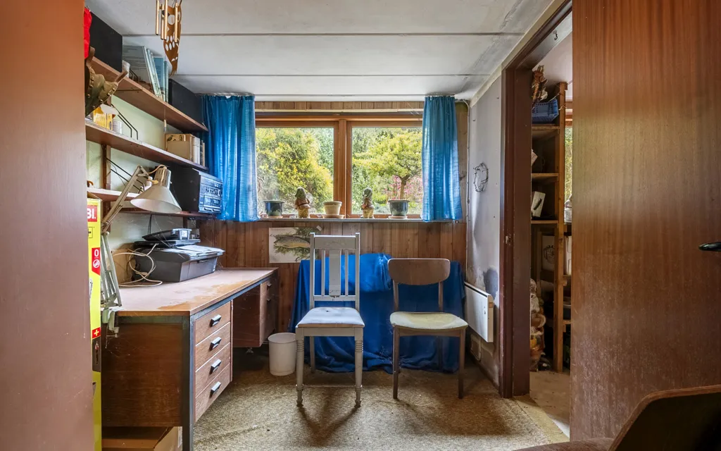 Bureau - Villa with Potential in Åshøj near Køge