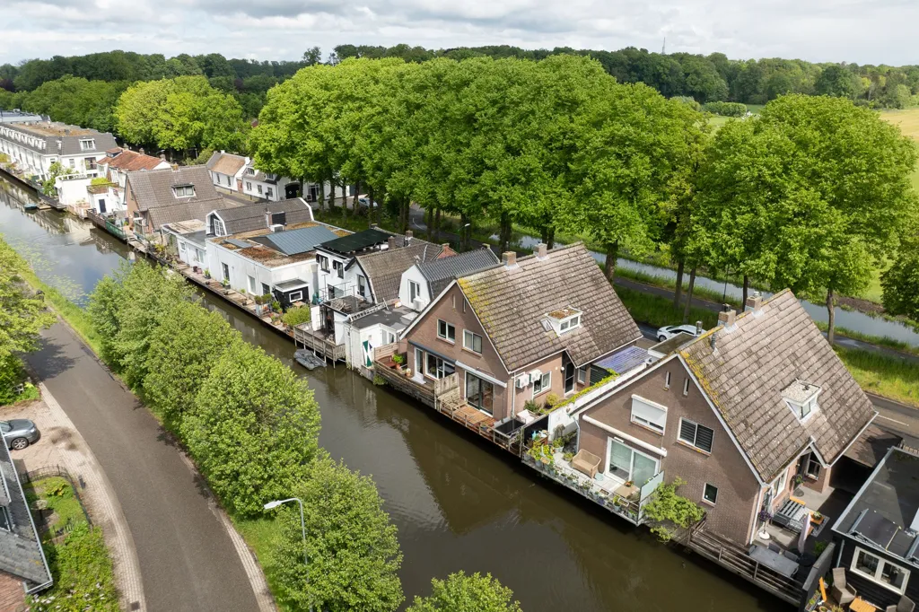 Vista aérea - Waterfront House with Terrace in ’s-Graveland
