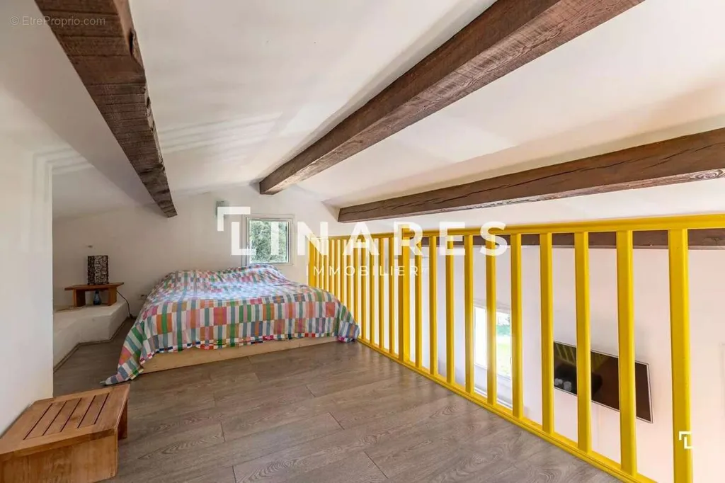 Chambres - Maison 5 pièces à Pertuis