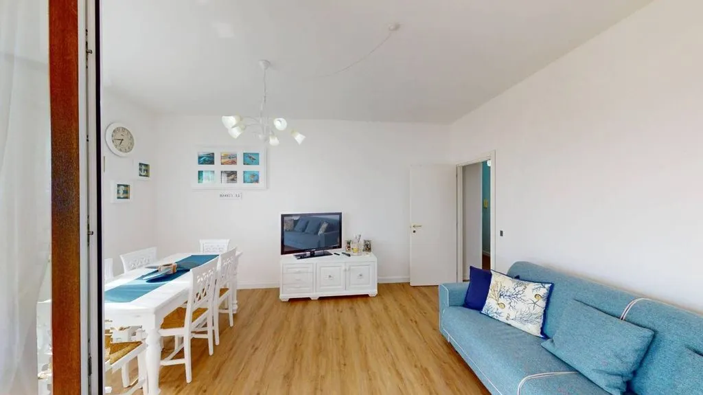 Elutuba - Luxury Seafront Apartment in Albenga