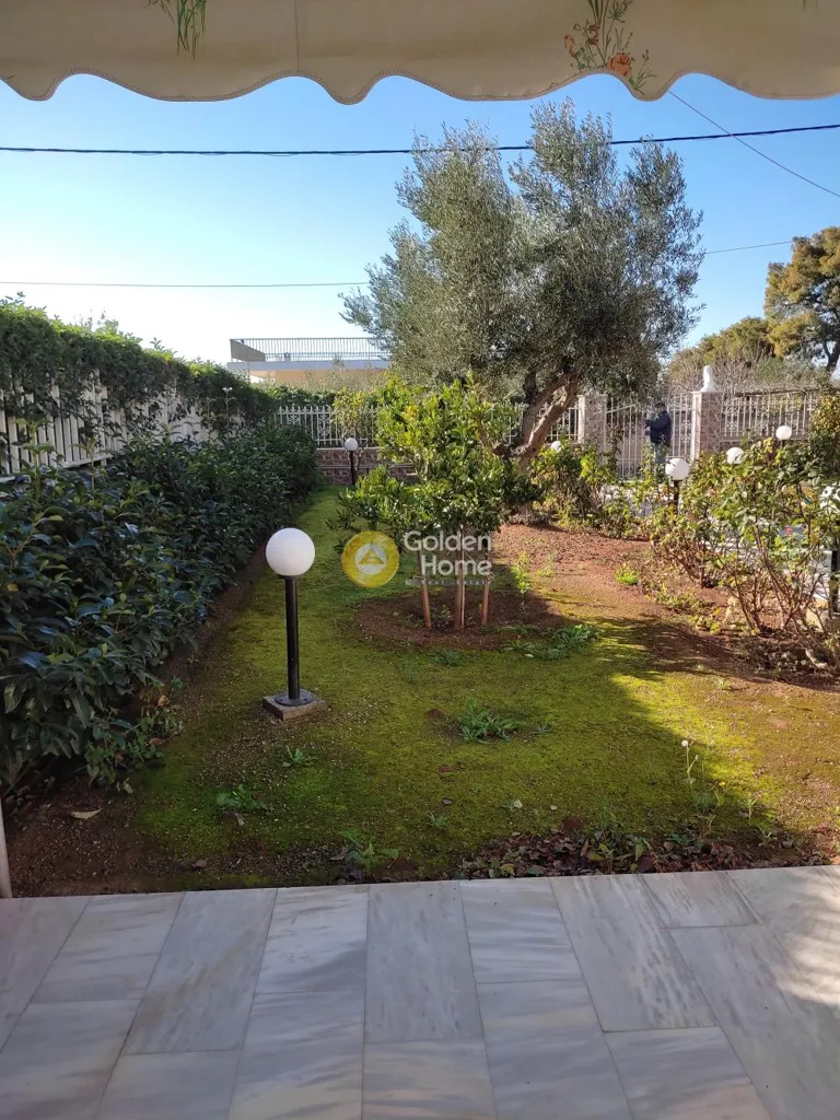 Jardin - Neoclassical Villa with Sea View in Loutraki