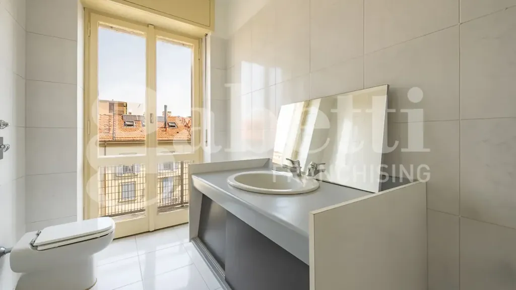 Bagni - Signorile Flat with Balcony in Milan