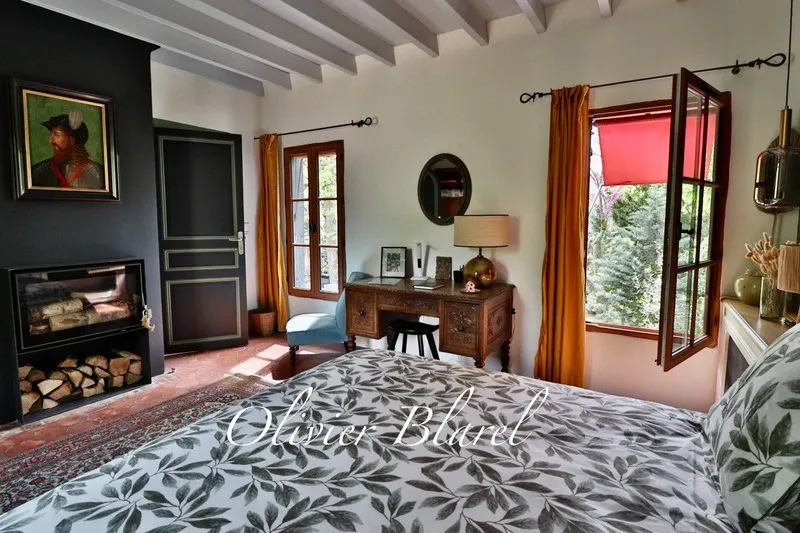 Magamistoad - Character House with Garden in Croissy-sur-Seine