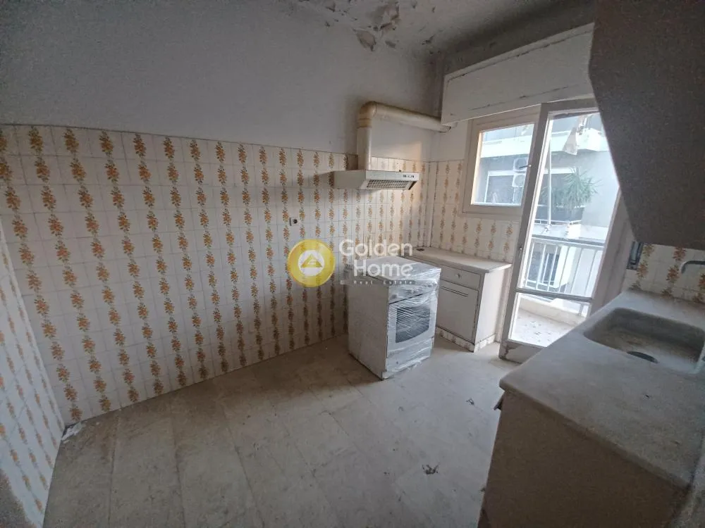 Cuisine - Bright Apartment with Balcony View in Patissia