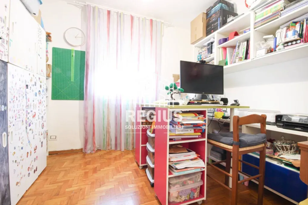 Bureau - Modernised Apartment with Terraces in Padova