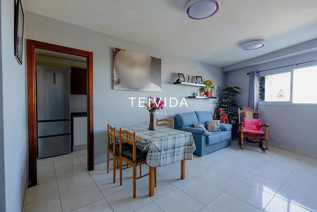 Soggiorno - Apartment with Terrace in Santa Clara