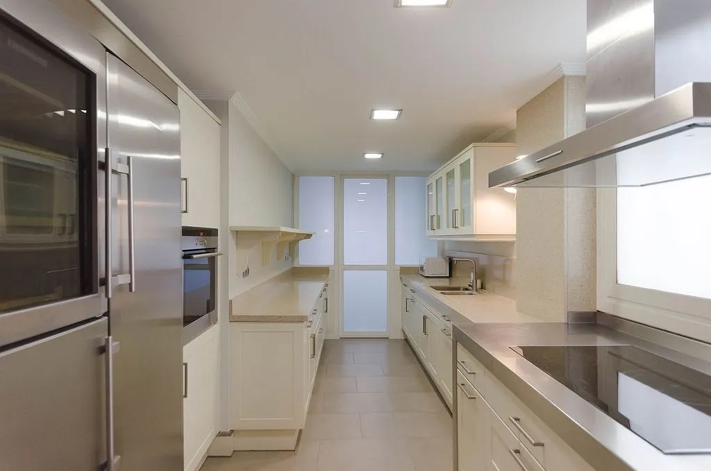 Cuisine - Apartment with Sea View on Rubine Avenue