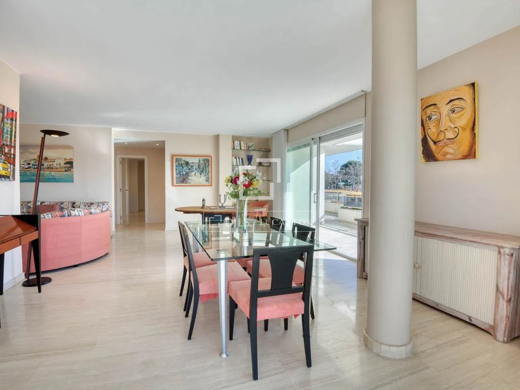 Söögituba - Luxury Corner Apartment with Terrace in Port d'Aro