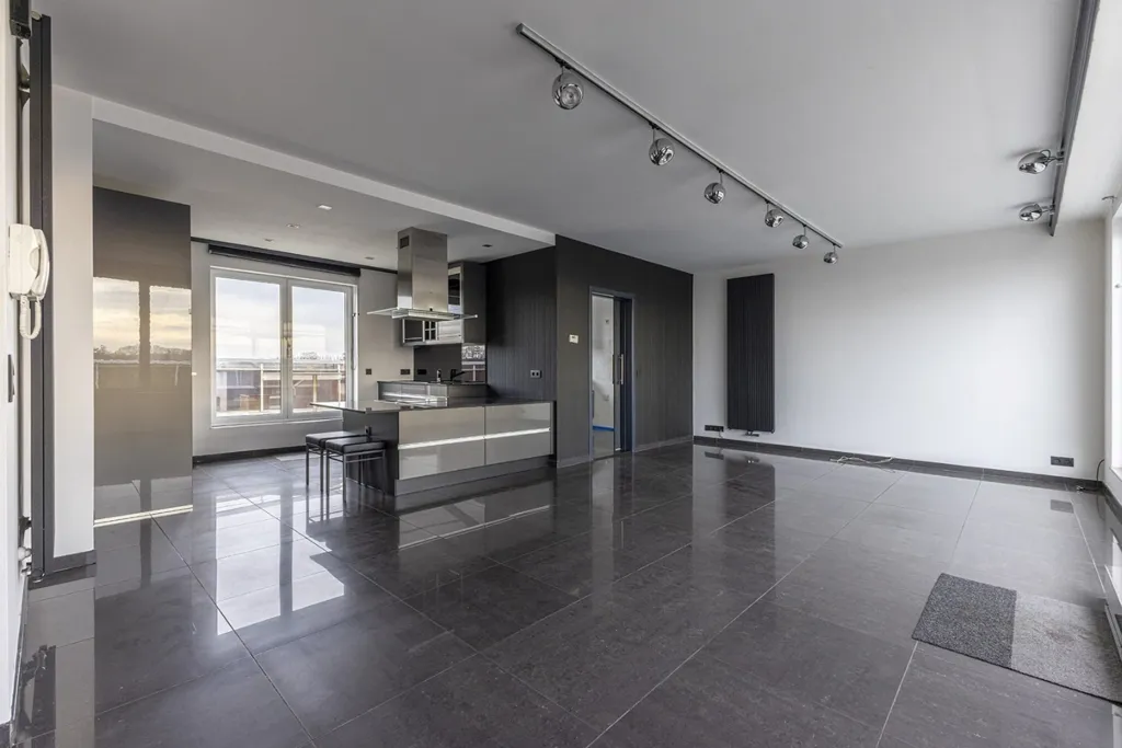 Living Room - Dutch-Style Apartment with Panoramic View in Deurne