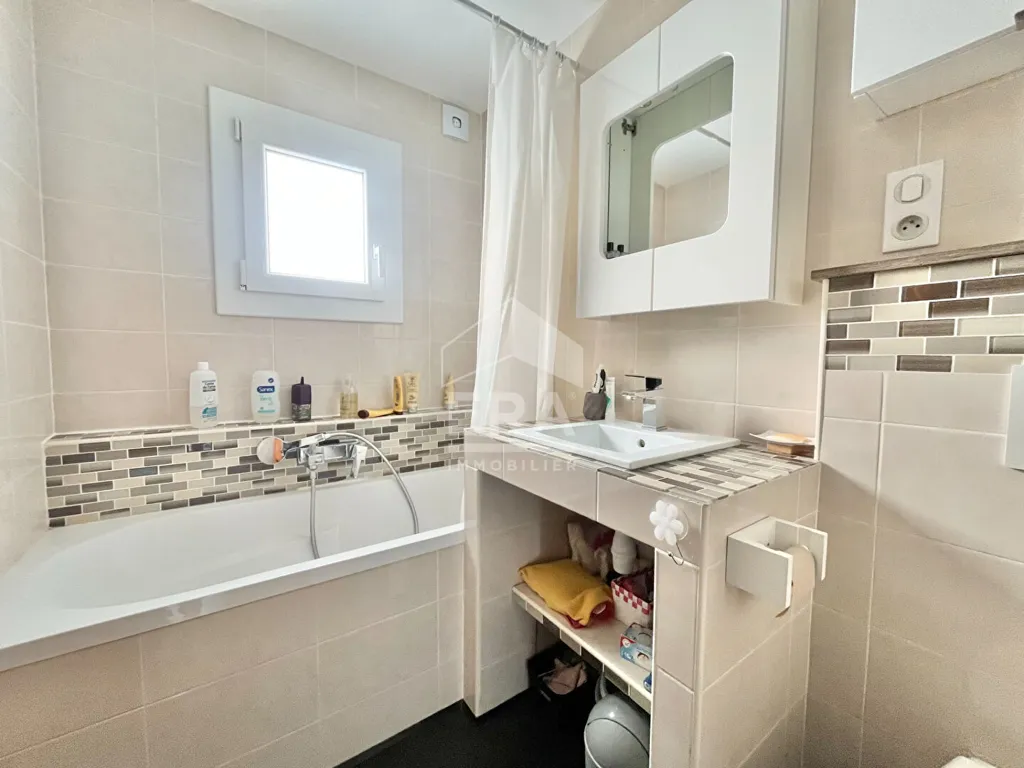 Vannitoad - Charm House with Pool in Les Alluets Le Roi