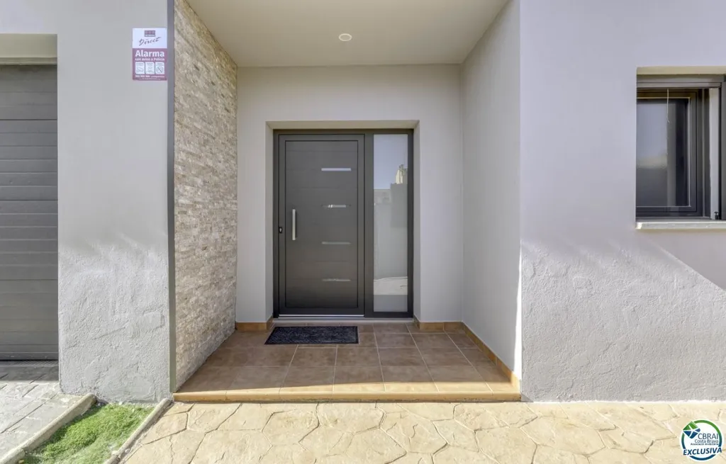 Extérieur - Chalet with Pool and Solar Panels in Carrer Canigó