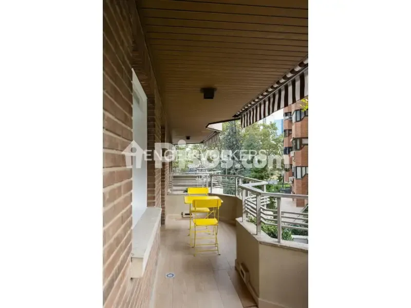 Rõdu - Furnished Flat with Pool in Fuencarral