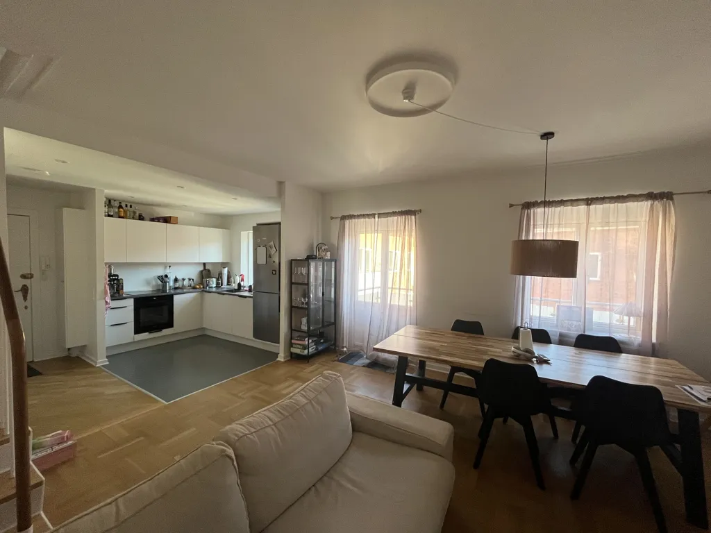 Elutuba - Renovated Flat with Balcony in Gentofte