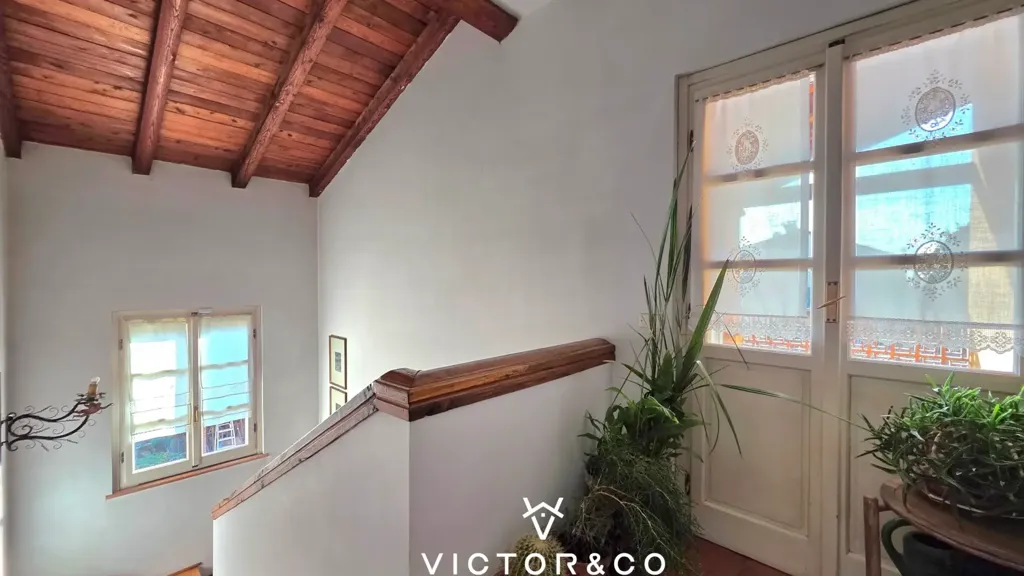 Rooms - Villa with Garden in Novara
