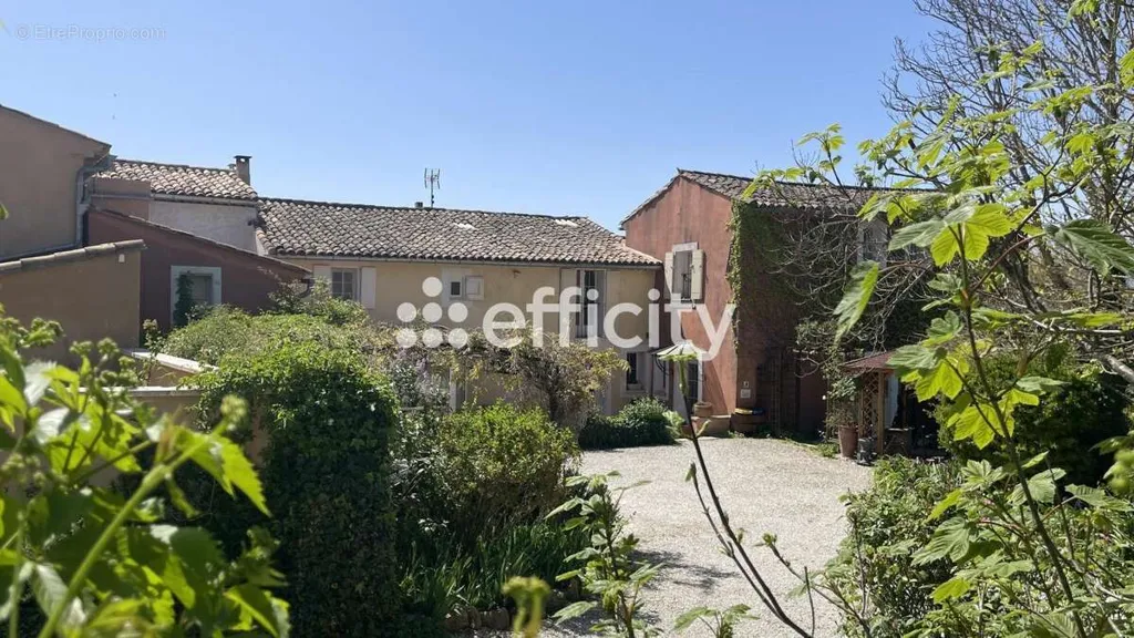 Maison 9 pièces à Roussillon
