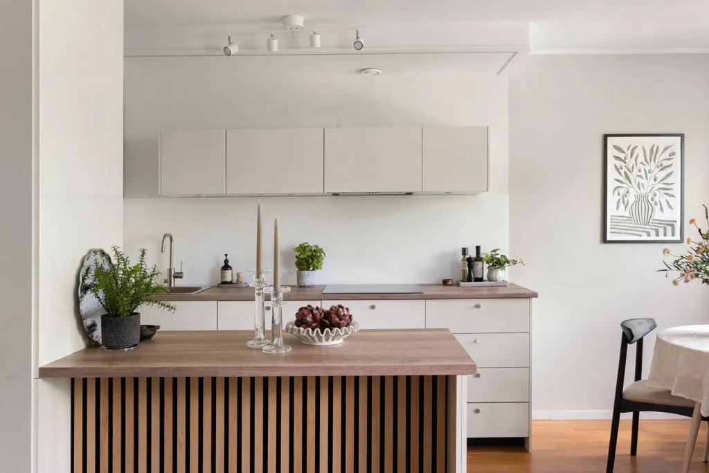 Cuisine - Bright Two-Bedroom Flat with Large Terrace in Stockholm
