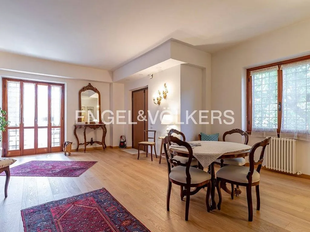 Sala da pranzo - Luxury Villa with Private Garden in Via Sofocle, Rome