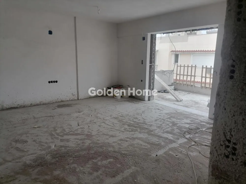 Toad - Modern Penthouse with Balcony in Daphni