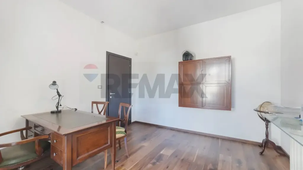 Bureau - Panoramic Apartment with Sea View in Montesilvano