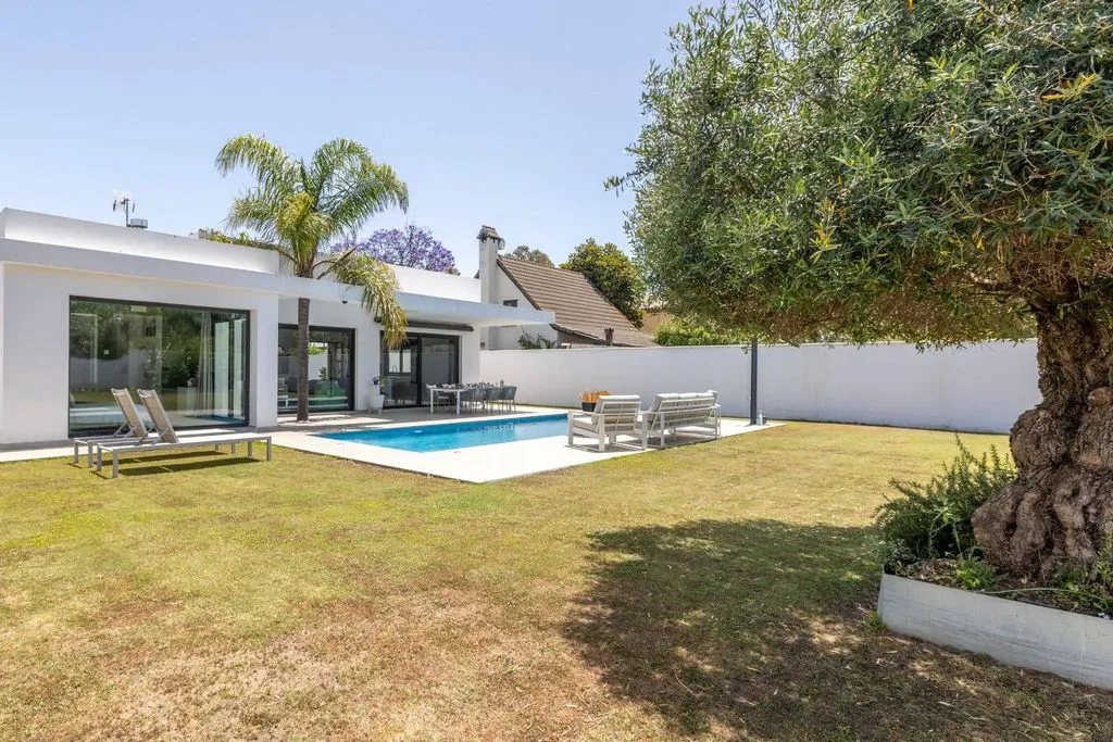 Pool - Detached House with Pool in Guadacorte, Andalusia