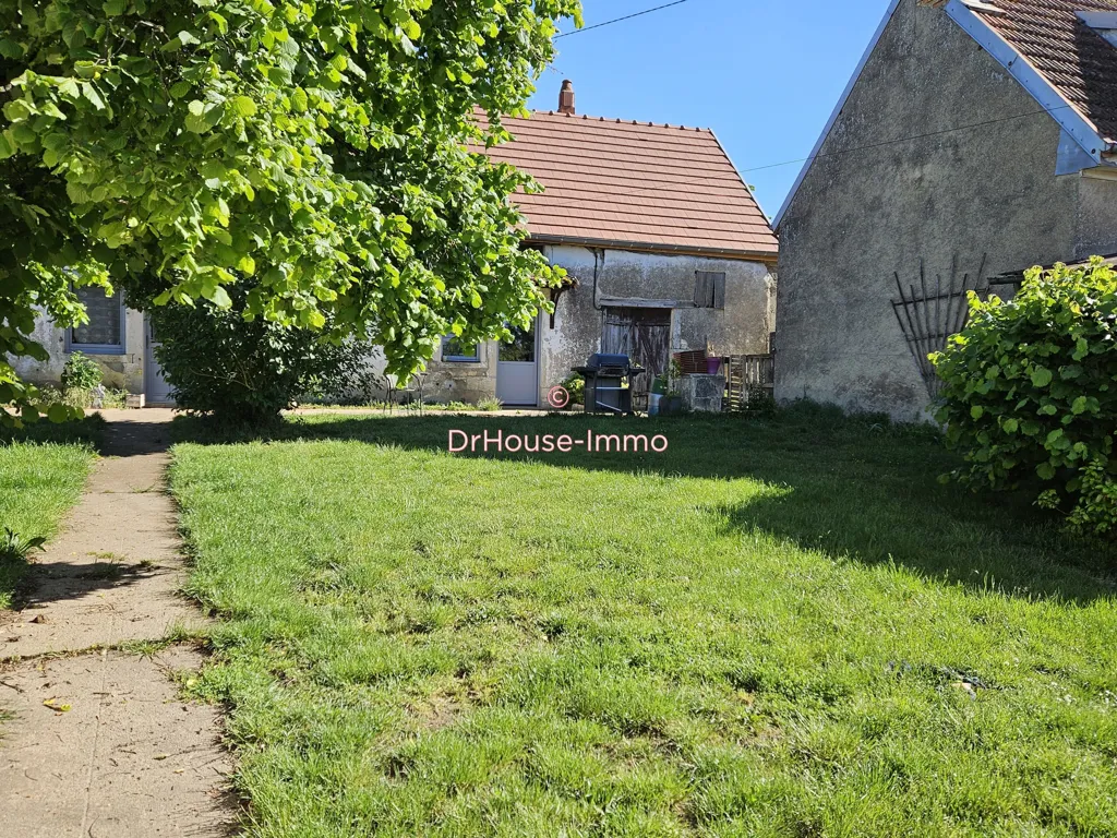 Jardin - Maison en Pierre avec Jardin à Renève