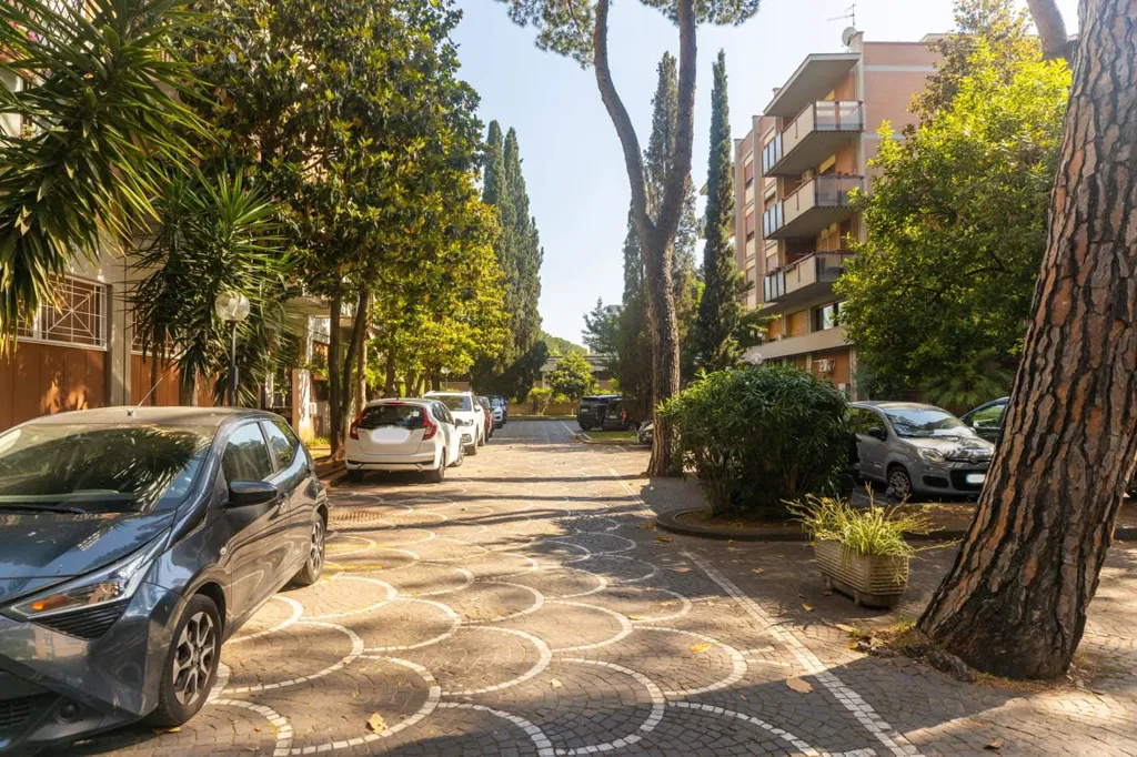 Extérieur - Four-Bedroom Apartment with Terrace in Rome